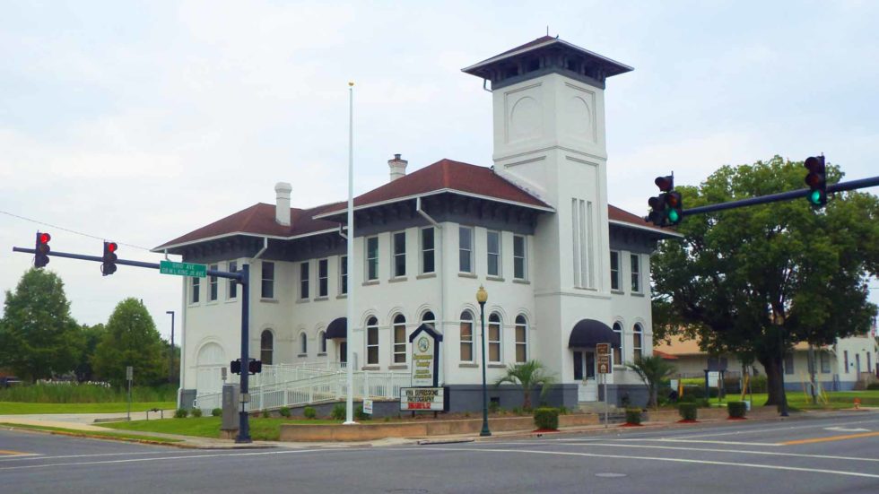 listing-image